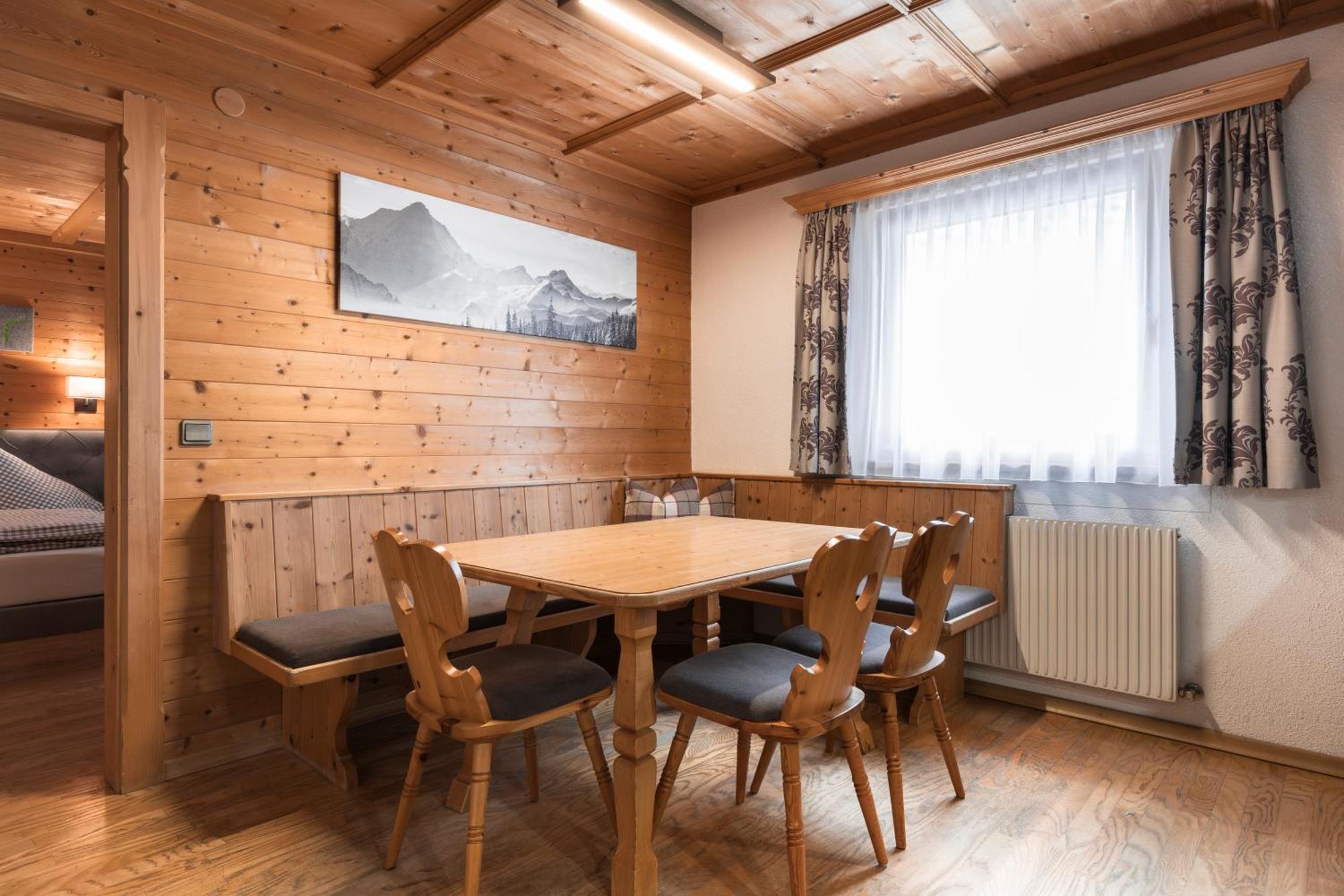 Apart Schneider Ischgl Eksteriør bilde